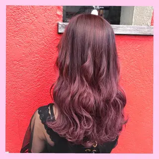 セミロング SHIN/レイヤー カット×クロスパーマのヘアスタイル