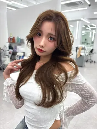 ロング カラー 透明感カラー✨🩵 韓国ヘアkanatoのヘアスタイル