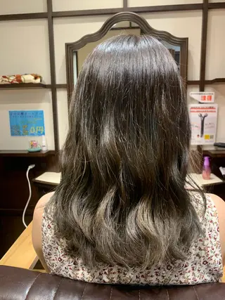 セミロング カラー 【くせ毛さんのお悩み 解決🍀】栗橋のヘアスタイル