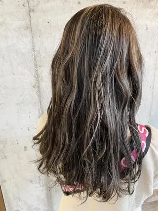 セミロング カラー ❤️カラー得意 🧡松浦睦樹❤️のヘアスタイル