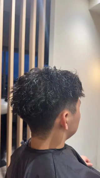 ショート パーマ 【メンズパーマ】比嘉 啓人のヘアスタイル