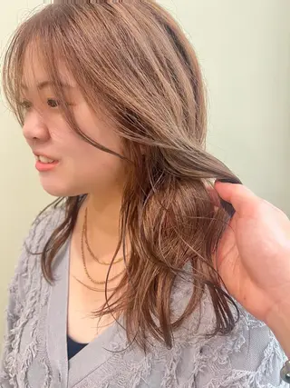 セミロング カラー tom/uni /ブリーチなしカラーのヘアスタイル