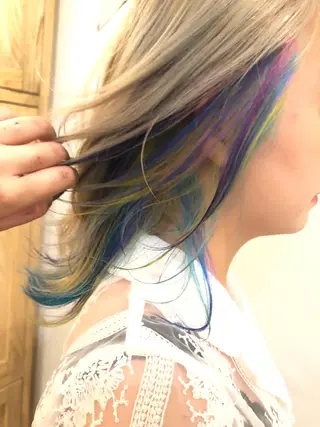 ミディアム カラー sio.nail&eyebrow salon shimokitazawa2号店所属・nailist mana𖤐´-のネイルデザイン