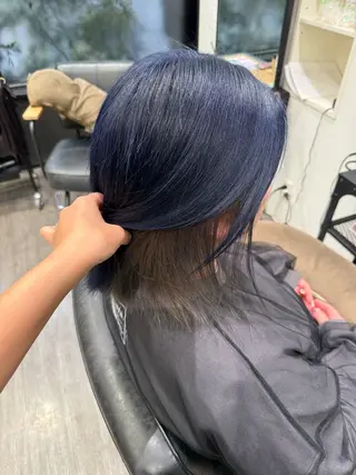 ミディアム カラー 上田 紗也のヘアスタイル