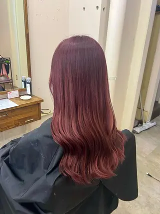 ロング 店長🩷艶カラー 🧡💛リサ🫧のヘアスタイル