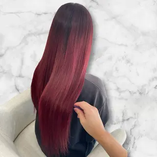 ロング カラー セルバ所属・HIRORO ブリーチ/ハイトーンのヘアスタイル