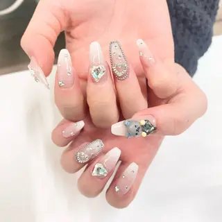 ネイル Kira-ra所属・Kira-ra💎 KIRARIのネイルデザイン