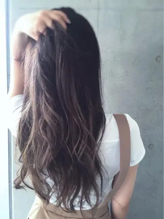 ロング カラー 松本 明日可のヘアスタイル