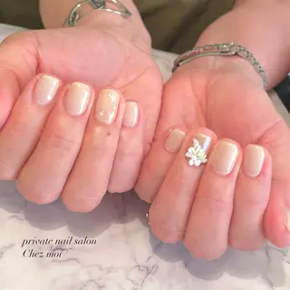 ネイル KOMINE TOMOKOのネイルデザイン