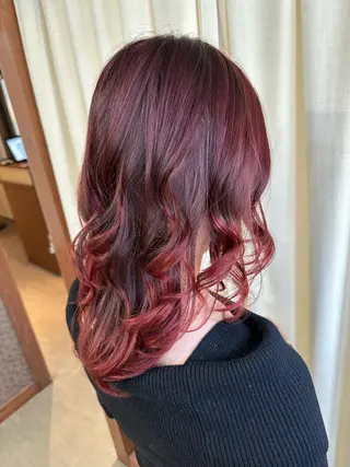 セミロング カラー RINA .のヘアスタイル