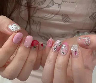 ネイル Pure&Rich Nailのネイルデザイン