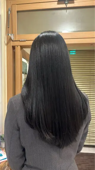 ロング カラー 江口 侑理加のヘアスタイル