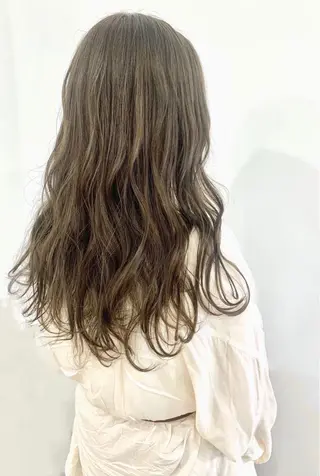 ロング カラー GO TODAY SHAiRE SALON岡山所属・Sana/ 耳ツボ/インナーのヘアスタイル