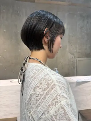 ショート ROBBY表参道所属・木村【ショート/ 耳だしショート】のヘアスタイル