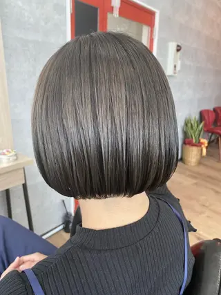 ミディアム _White所属・ＳＨＩ ＺＵのヘアスタイル