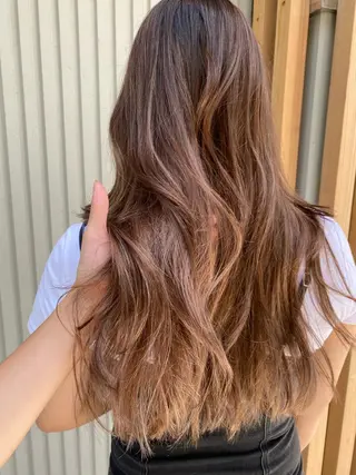 ロング 中村 かおりのヘアスタイル