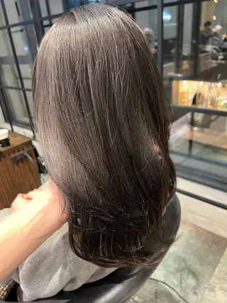 カラー 透明感カラー/レイヤ ーhinata.のヘアスタイル