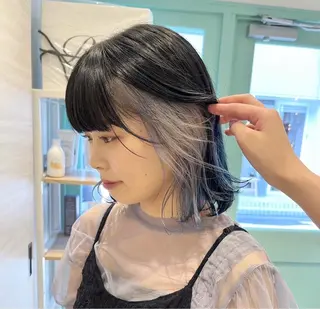 ミディアム カラー Ｆ.まひろ🎀 暖色カラー／ベージュのヘアスタイル