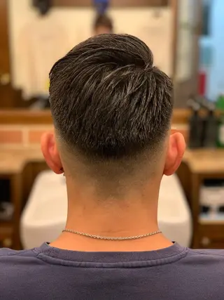 ショート HIRO銀座　バーバーショップ丸の内所属・ヒロ銀座 林のヘアスタイル