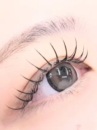 マツエク・マツパ Grandoll Luxe eye+所属・momo tanakaのマツエク・マツパデザイン