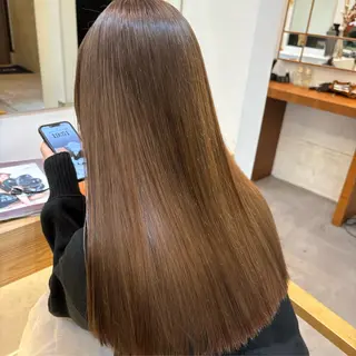 ロング カラー GISELA サリナのヘアスタイル