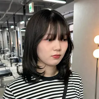 ミディアム 艶髪カラー/レイヤ ー支持No.1renのヘアスタイル