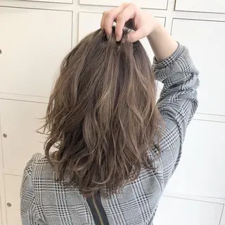 ミディアム 🦋ミルクティーベー ジュ🦋mayukiのヘアスタイル