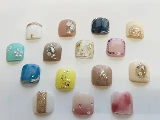 ネイル 【山岡】 ロイヤル•セラピストのネイルデザイン