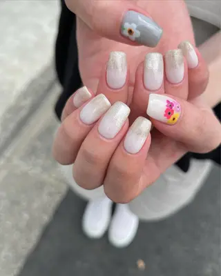 ネイル 🌼大西洋子 laughl🌼のネイルデザイン