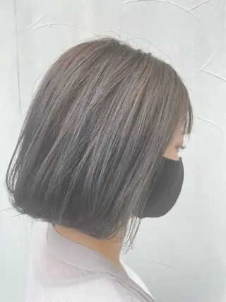 ミディアム カラー 深谷 真見のヘアスタイル