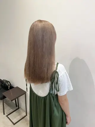 ロング カラー 吉川 陽菜のヘアスタイル