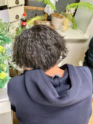 ミディアム メンズ HAIR BASE ZAWAWA所属・レイヤー/ブリーチ｜ 特殊パーマ/赤澤のヘアスタイル