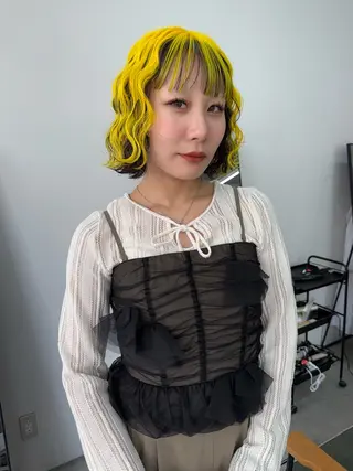 ショート カラー PARKiiiNG所属・yoshikami maiのヘアスタイル