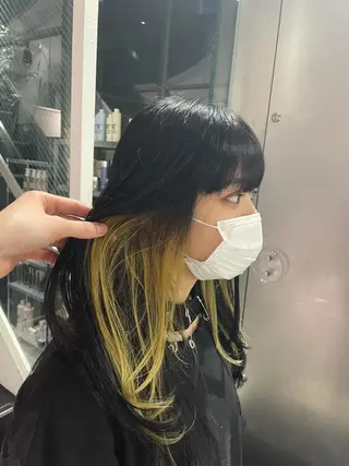 セミロング カラー オノ テンタのヘアスタイル