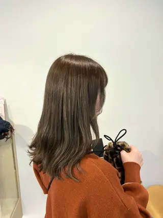 セミロング Musée libre所属・川端 明莉のヘアスタイル