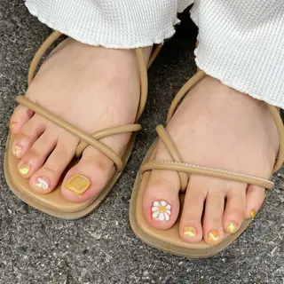 ネイル Allure小山店 Maiのネイルデザイン