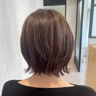 ショート カラー DX SHARE SALON所属・ツヤ感白髪ぼかし KEIKOのヘアスタイル