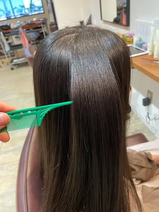 セミロング パーマ 大賀 チサトのヘアスタイル