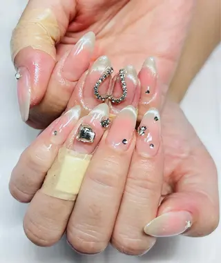 ネイル hello.nail所属・Horie 雪のネイルデザイン