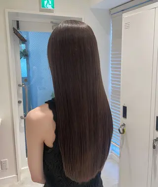 ロング BRIGHT所属・🩶透明感カラー🩶 アズサのヘアスタイル