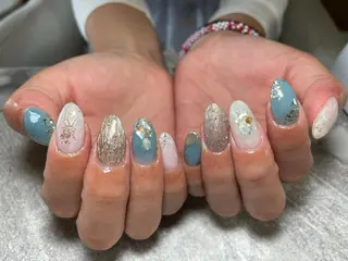 ネイル 蓑原 佳央里のネイルデザイン