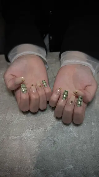 ネイル Nail MOANAのネイルデザイン