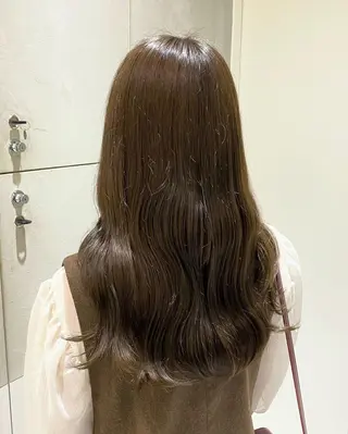 ロング カラー 艶感/ナチュラル 🩵amiのヘアスタイル