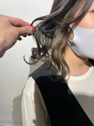 ミディアム カラー 🌈8月末までシャ イン輝きハイトーン✨のヘアスタイル