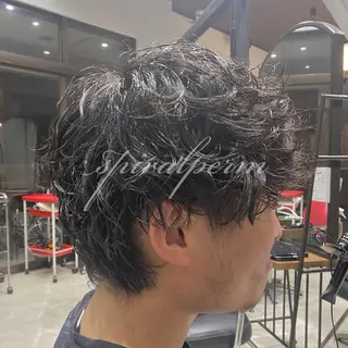 ミディアム パーマ メンズ わたなべ りょうのヘアスタイル