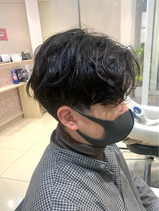 パーマ メンズ 森野美咲🇰🇷 レイヤー/顔周りのヘアスタイル