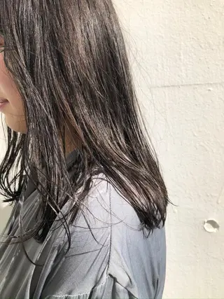 ミディアム カラー モダーン北鎌倉所属・中溝 アカリのヘアスタイル