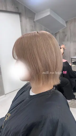 ショート カラー 🎨𖥔ׁTOMO♡ 🎀ゆるふわガーリーのヘアスタイル
