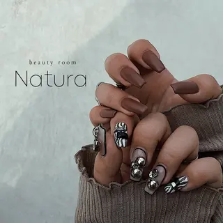 ネイル beautyroom Naturaのネイルデザイン