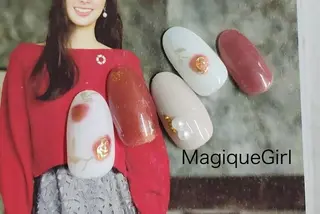 ネイル 鈴木 莉那のマツエク・マツパデザイン